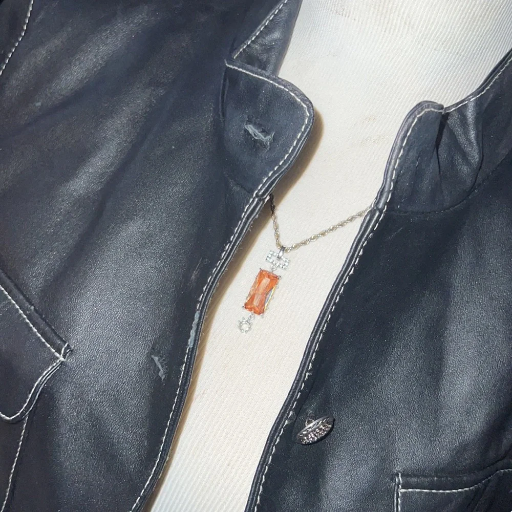 Leather jacket - Picture 3 of 5